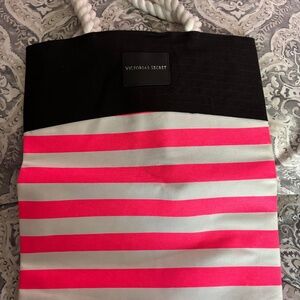 Victoria Secret Beach, Book, Travel Bag